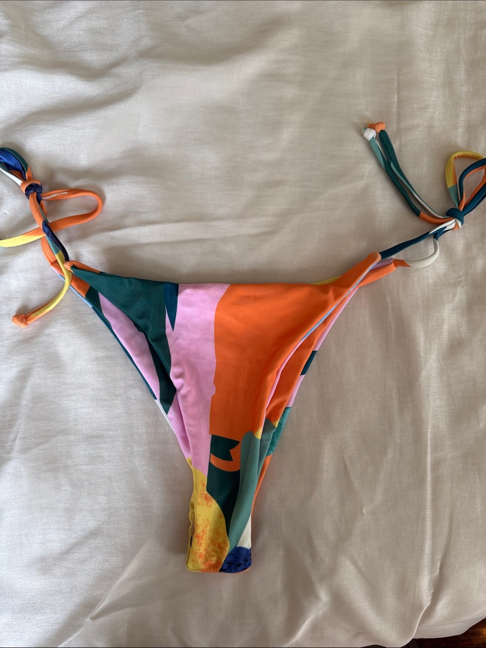 Colorful Abstract Triangle Bikini Set - Multicolor - Picture 5 of 6